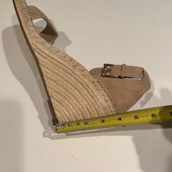 Vince Camuto Meddrina wedge sandal, NEW - Picture 9 of 9